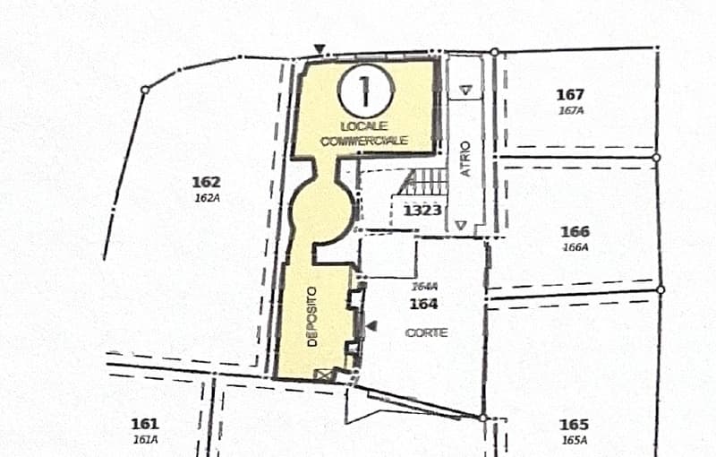Verkauf im Dorf Ascona - Charmantes Geschäft mit Innenhof (7)