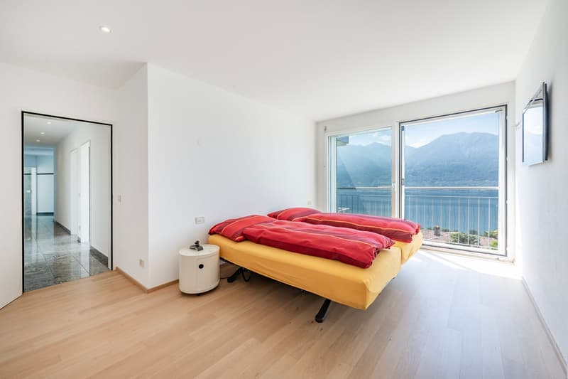 Appartamento signorile con vista mozzafiato in vendita (11)