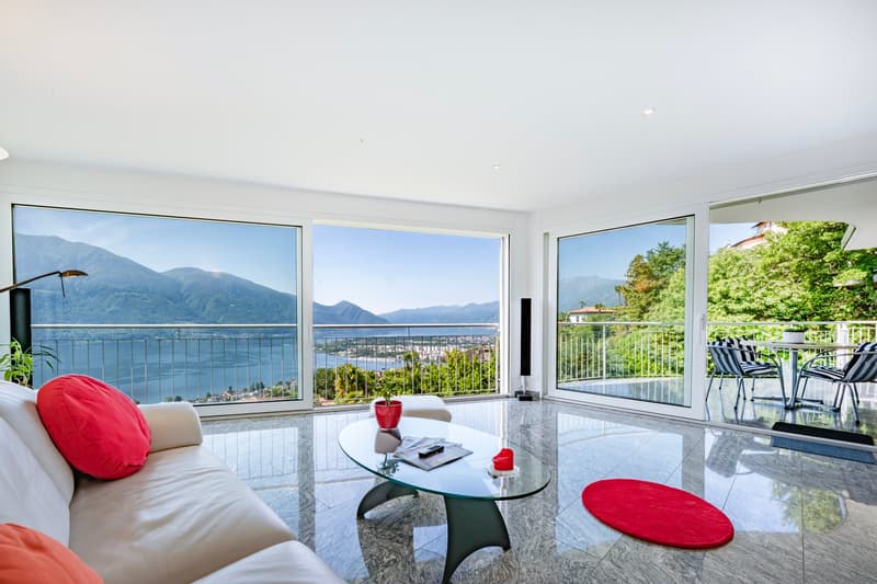 Appartamento elegante con vista panoramica fantastica in vendita (1)
