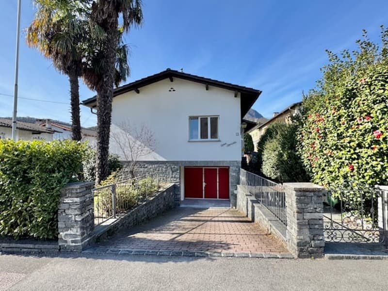 For sale in Losone - Charming semi-detached house with possibility of secondary residence (6)