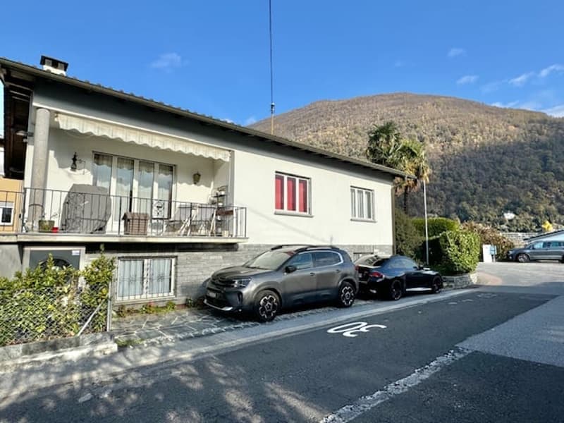 For sale in Losone - Charming semi-detached house with possibility of secondary residence (4)
