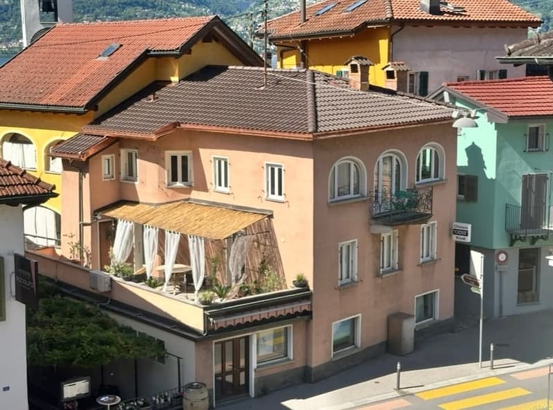 Zu vermieten in Vira Gambarogno - Einfamilienhaus mit 4.5 Zimmern im Zentrum (1)