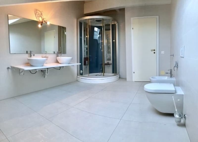ASCONA - APPARTMENT DUPLEX 7 PIÈCES À LOUER (8)
