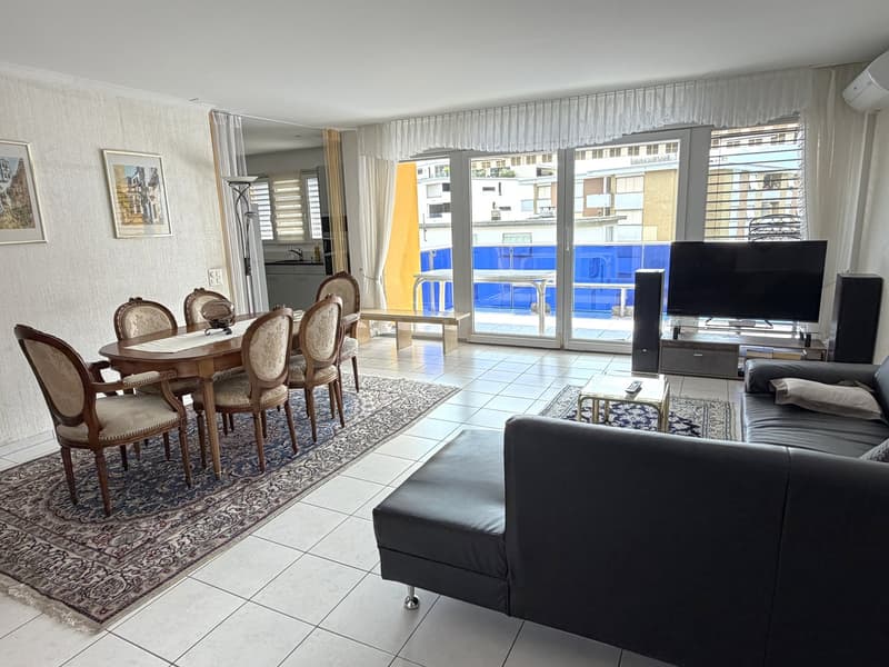 Minusio - Vendesi appartamento curato con grande balcone (4)
