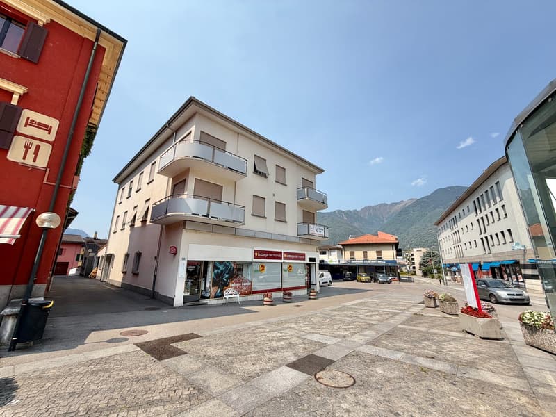 GIUBIASCO - AFFITTASI AMPIO APPARTAMENTO 3.5 LOCALI IN CENTRO (2)