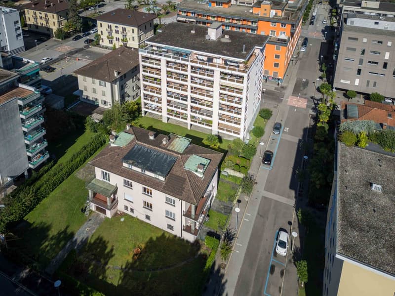 VENDESI IN CENTRO A LOCARNO - AMPIO E LUMINOSO APPARTAMENTO DI 4.5 LOCALI AL PRIMO PIANO (13)