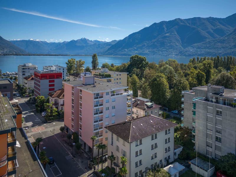 VENDESI IN CENTRO A LOCARNO - AMPIO E LUMINOSO APPARTAMENTO DI 4.5 LOCALI AL PRIMO PIANO (1)