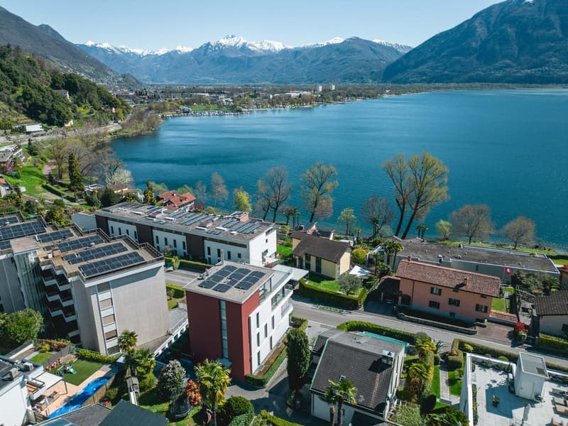 VENDESI A MINUSIO - moderno attico duplex di 4.5 locali con vista lago in casa bifamiliare (4)