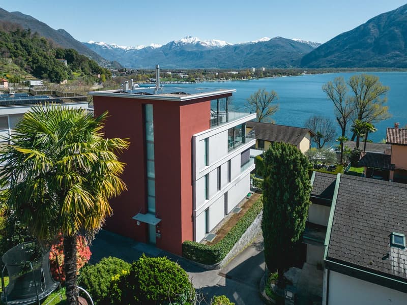 VENDESI A MINUSIO - moderno attico duplex di 4.5 locali con vista lago in casa bifamiliare (7)