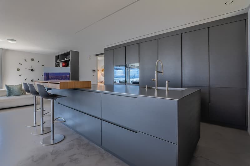 VENDESI A MINUSIO - moderno attico duplex di 4.5 locali con vista lago in casa bifamiliare (11)