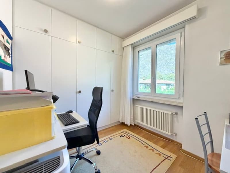 VENDESI A TEGNA – Casa unifamiliare di 5.5 locali con ampio giardino, a due passi dal Pozzo di Tegna (17)
