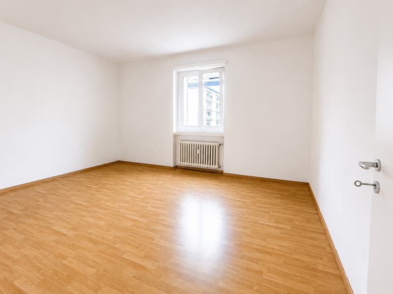Interessantes 3.5-Zimmer-Gebäude mit Sanierung (5)