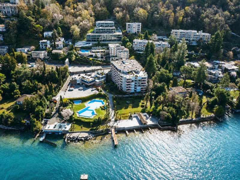 MODERNO ATTICO VISTA LAGO (1)