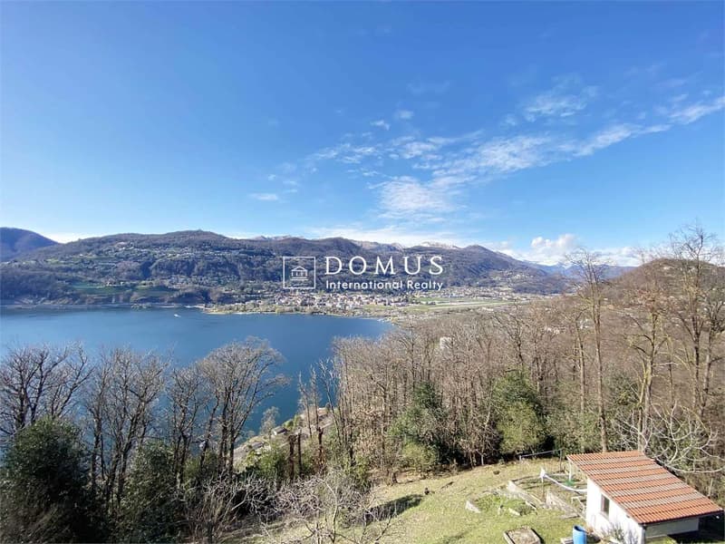 Unmissable building land with lake view (2)