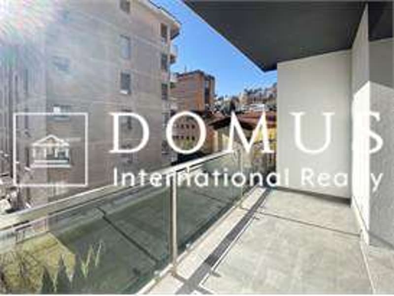 Income building in the heart of Lugano (4)