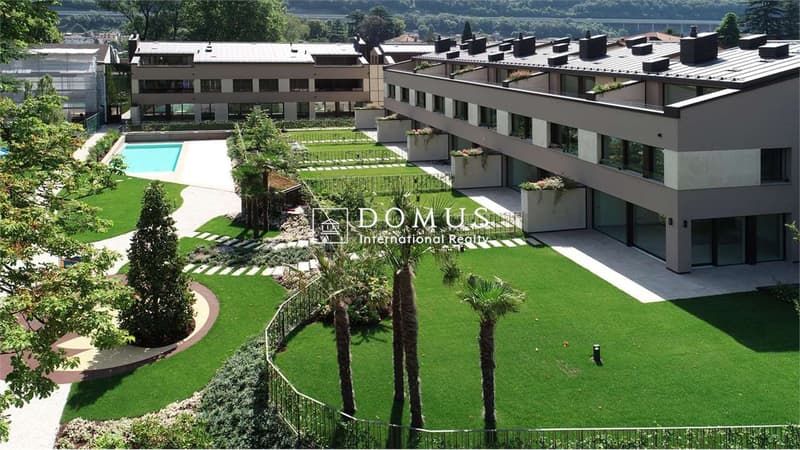 Villa di lusso direttamente a lago (11)