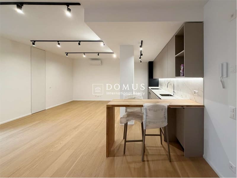 Cassarate: Elegante Appartamento di Prestigio (3)