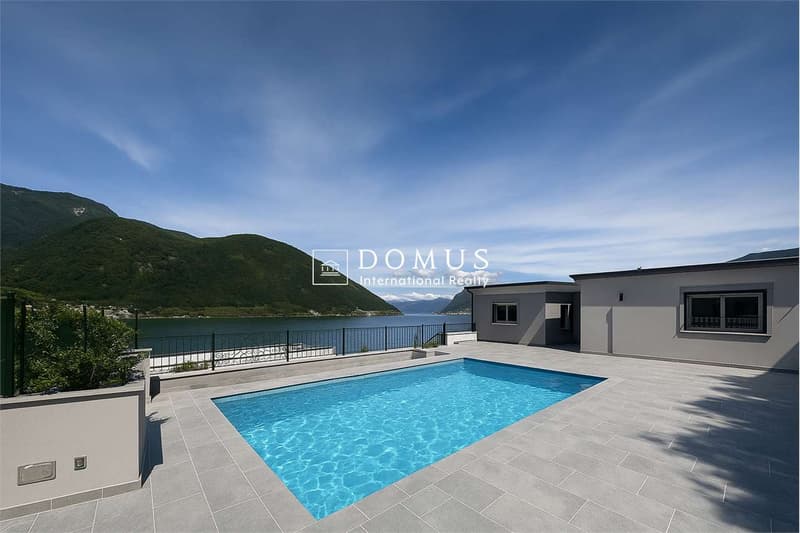 Villa avec piscine, vue sur le lac et grotte (1)