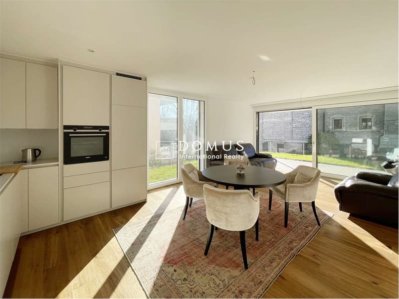 Centrale, spacieuse et moderne appartement 2,5 pièces (2)