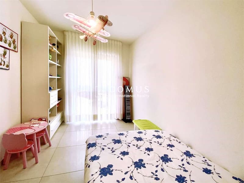 Appartement noble et spacieux avec grande terrasse (12)