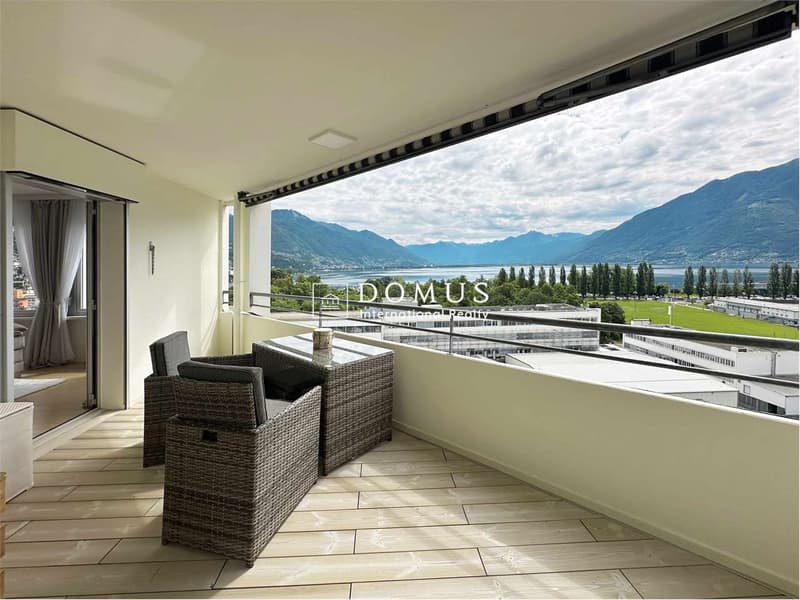 Elegantes 2,5-Zimmer-Wohnung mit atemberaubendem Seeblick (4)