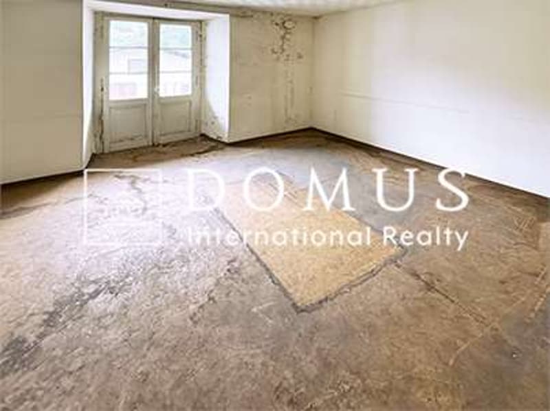 Single-family house with great potential, 2 parking spaces and basement to renovate (7)