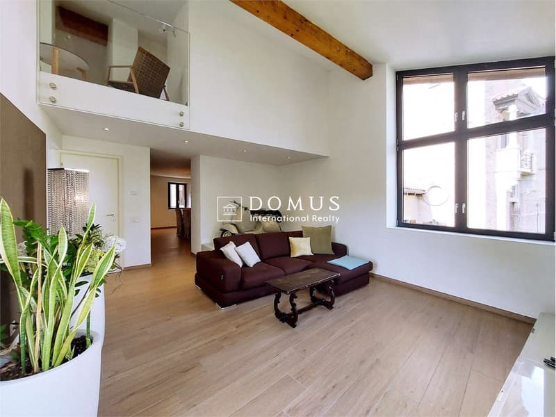 Elegantes Duplex mit Möbeln (4)