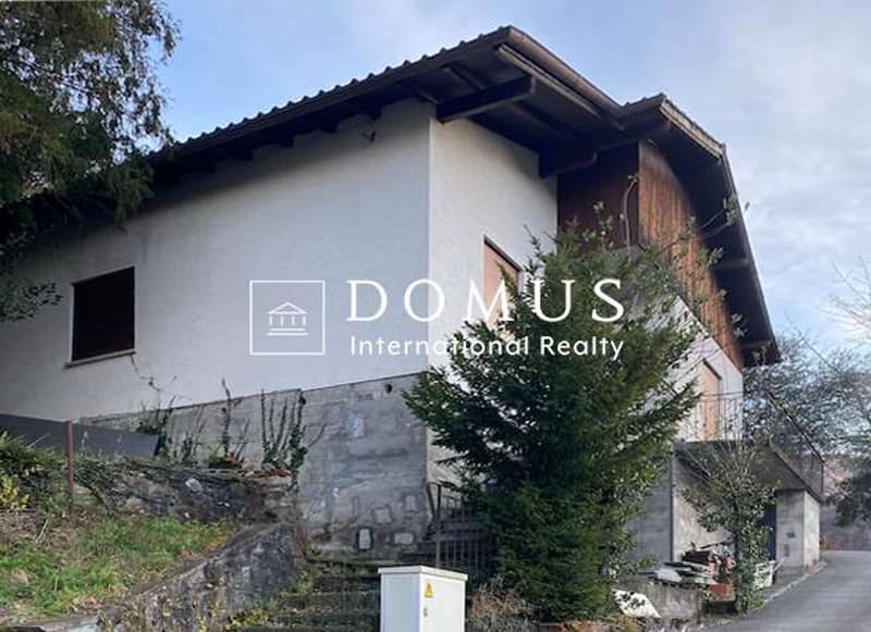 Terreno edificabile 1700m2 con casa in posizione collinare (1)