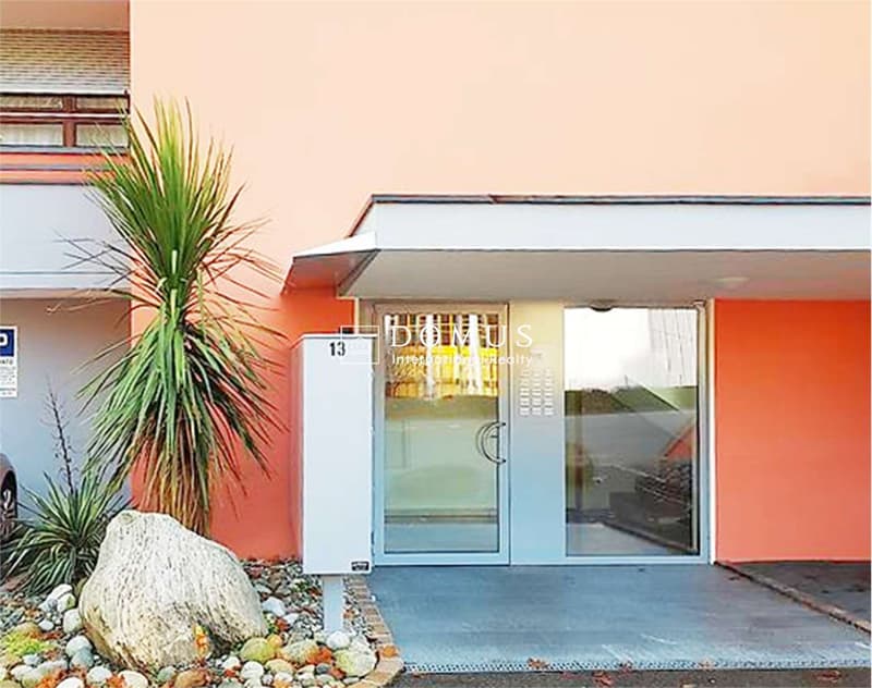 Schönes möbliertes Apartment im letzten Stock (1)