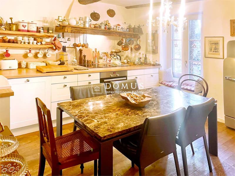 Historic Ticino house in the historic center of Caslano (3)