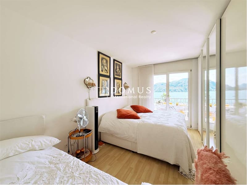 2.5 rooms with lake view, pool and boat mooring (4)