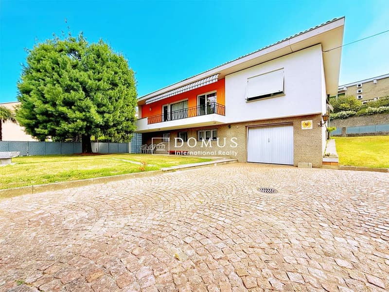 Villa im Grünen mit Pool (12)