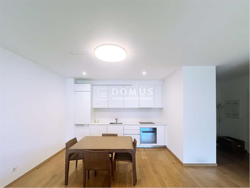 Komfortables 2.5-Zimmer-Wohnung mit Seeblick (5)