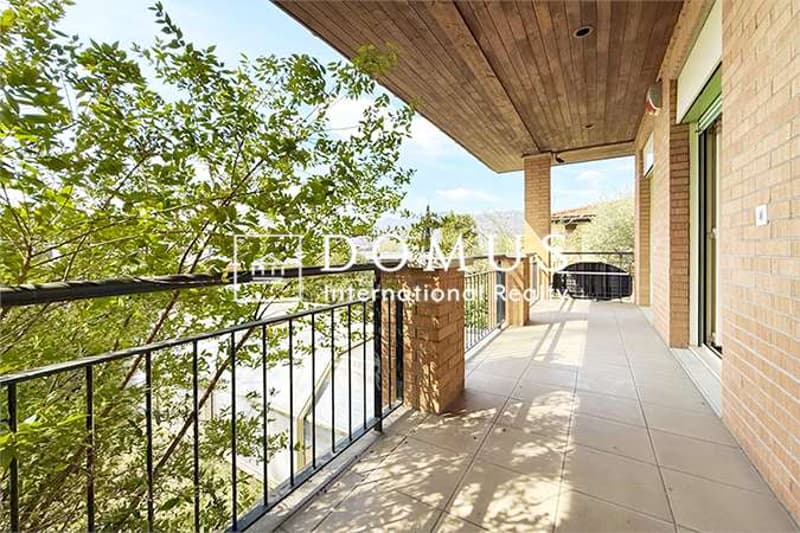 Casa indipendente con giardino e garage (9)