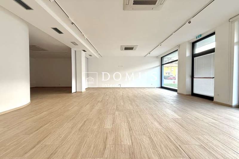 Geräumiger und moderner Gewerbe-/Bürokomplex (3)
