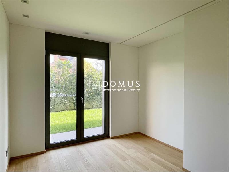 Moderno 4.5 locali con giardino privato (11)