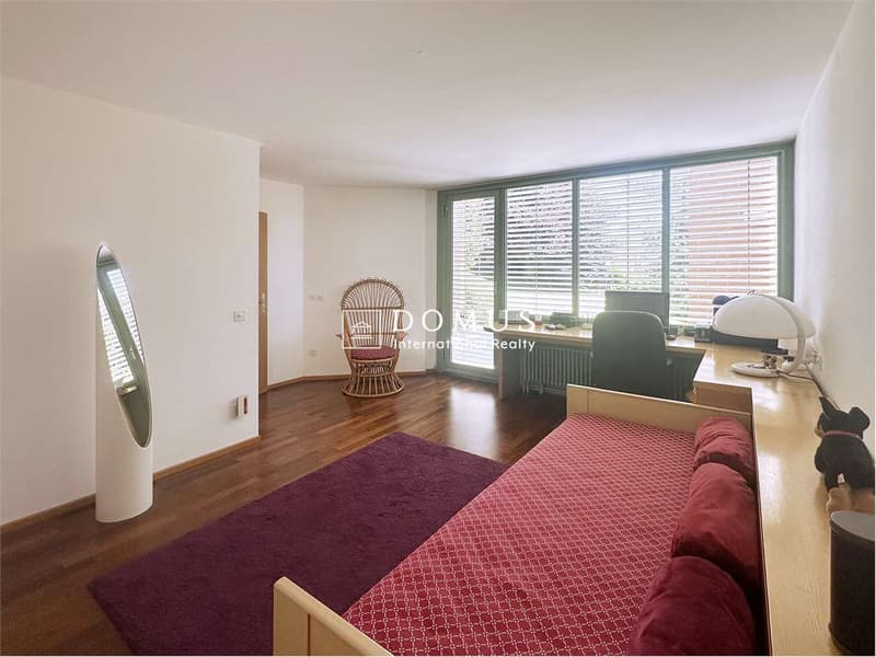 Villa architettonica con vista panoramica (11)