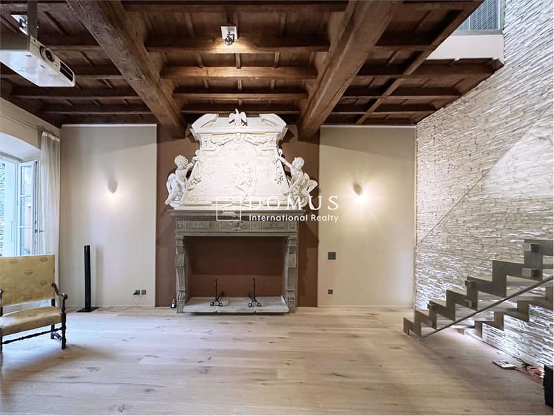 Storico e raffinato appartamento sul lungolago (13)