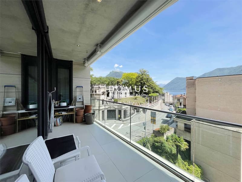 Splendido appartamento vista lago in centro città (1)
