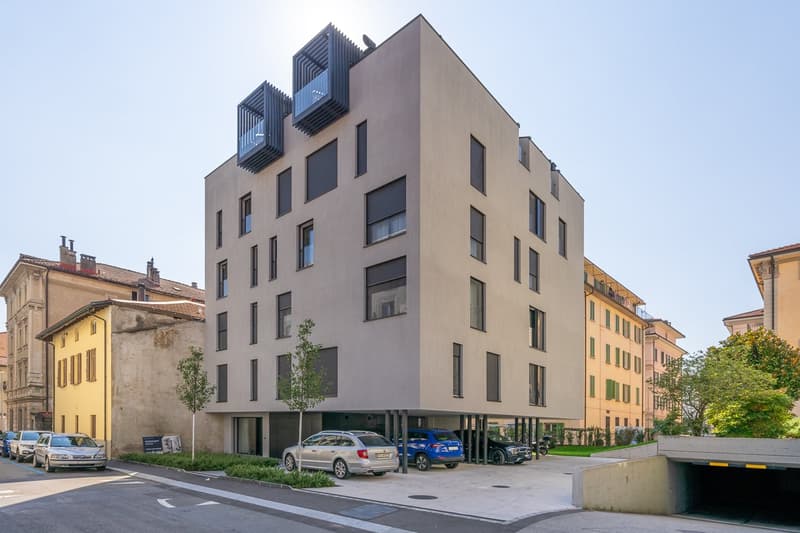 Vivi il nuovo! Elegante Appartamento CLIMATIZZATO nel Cuore di Lugano (1)