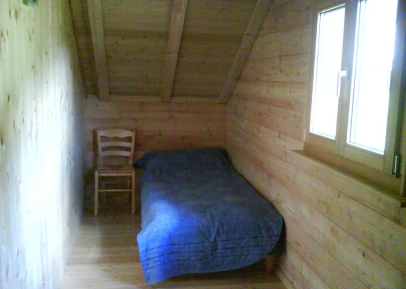 Chalet de bois fascinant avec vue sur les montagnes à Campo (Vallemaggia) (9)