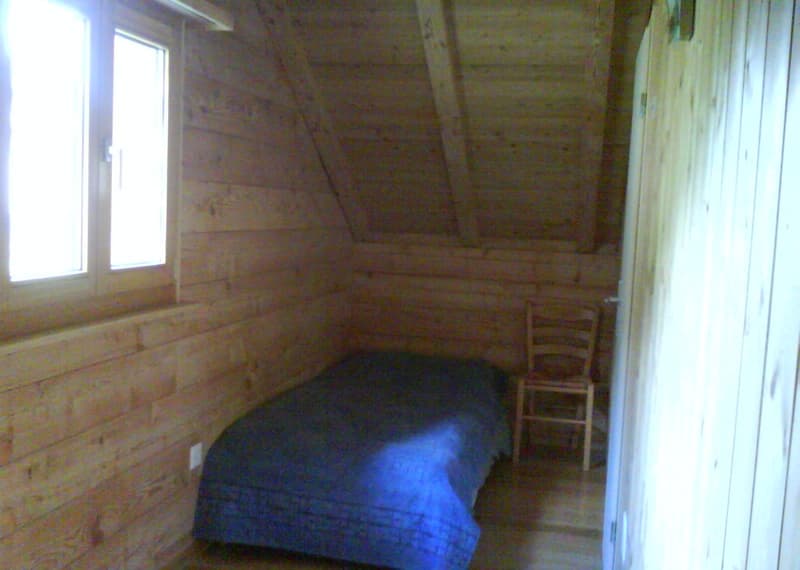 Chalet de bois fascinant avec vue sur les montagnes à Campo (Vallemaggia) (10)