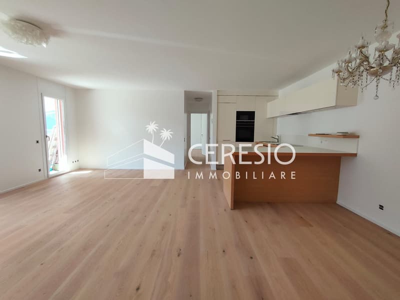 Wohnung mit 3.5 Zimmern, Garten und Seeblick (2)