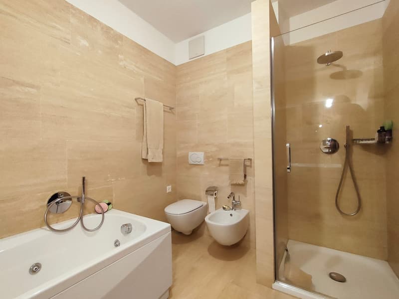 Appartement élégant de 4,5 pièces à quelques pas du centre (11)