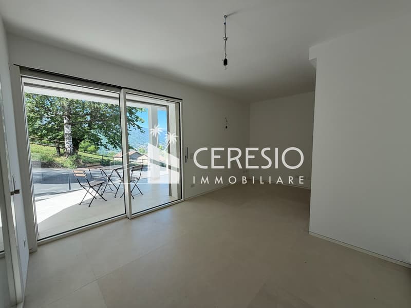 Modernes 2.5-Zimmer-Apartment mit Gartchen in Lugano-Breganzona (1)
