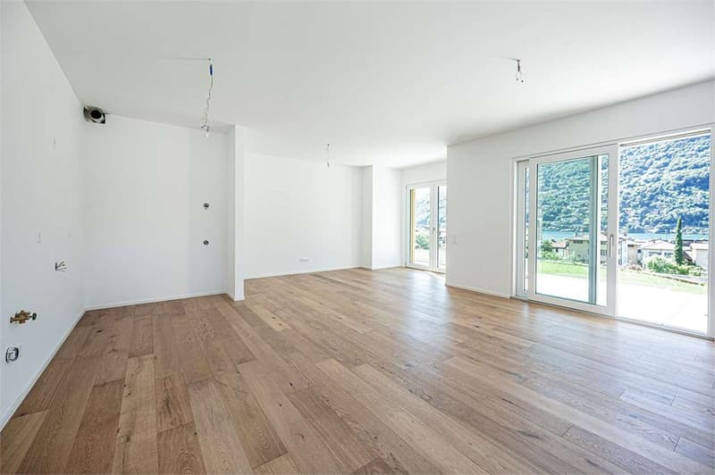 Großes 4.5-Zimmer-Wohnung mit Garten und Seeblick in Brusino Arsizio (5)