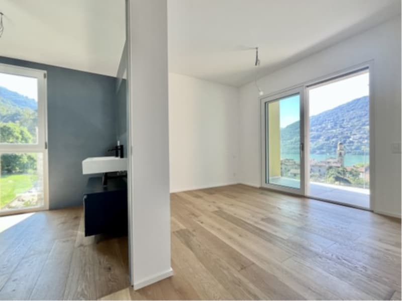 ATTICO 4.5 LOCALI CON TERRAZZE VISTA LAGO A BRUSINO ARSIZIO (8)