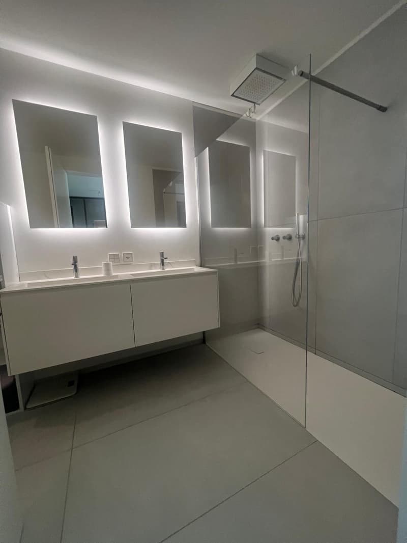 Splendido appartamento duplex 4.5 locali con piscina a Canobbio (12)