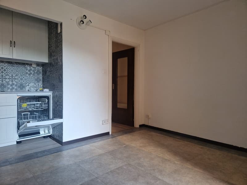 Miete von 3-Raum-Wohnung in Tresa auf drei Etagen, sofort verfügbar (3)