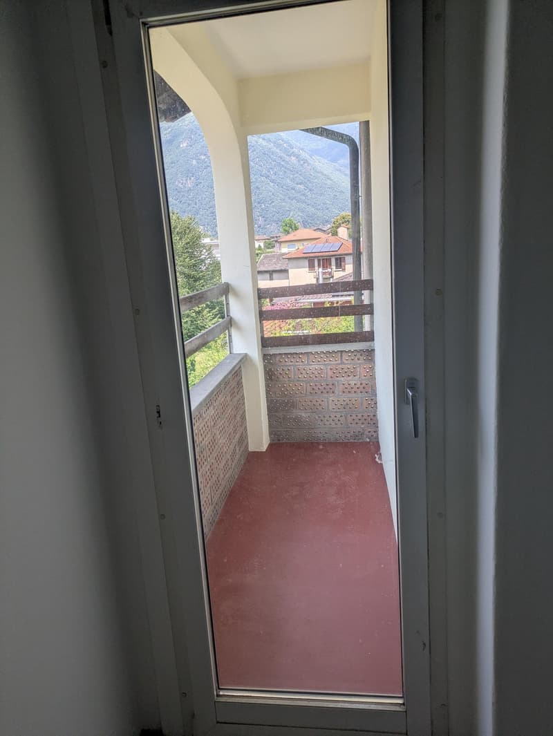 Appartement de 3,5 pièces rénové à louer – Disponible dès maintenant (4)